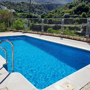 https://velez-nazari-lugar20.es-andalucia.com